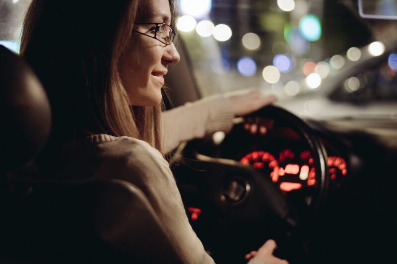 7 useful tips to try when driving with glasses
