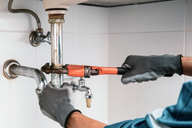 Professional Plumber for Drain Cleaning