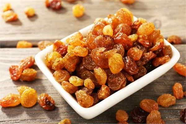 Easy Way to Gain Weight Know How Raisins Can Help in Weight Gain